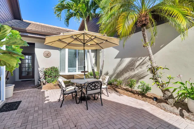 Jupiter Hills Residence photo 31