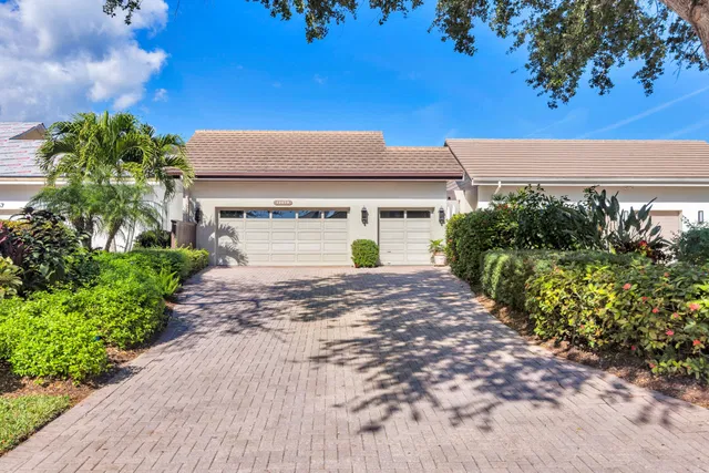 Jupiter Hills Residence photo 39