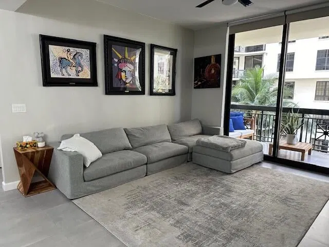 One City Plaza Unit 1018 photo 17