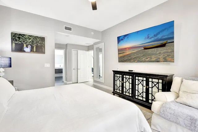 One City Plaza Unit 1018 photo 25