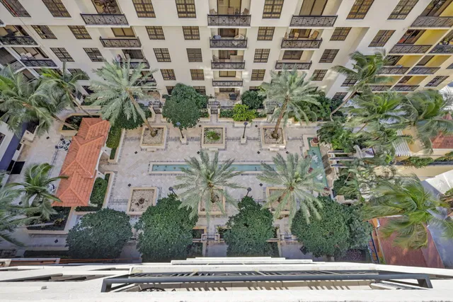 One City Plaza Unit 1018 photo 34