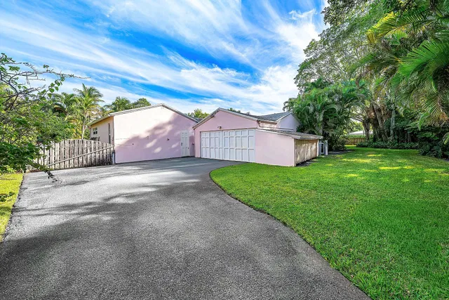 Residence photo 7