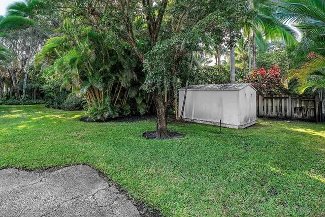 Residence photo 9