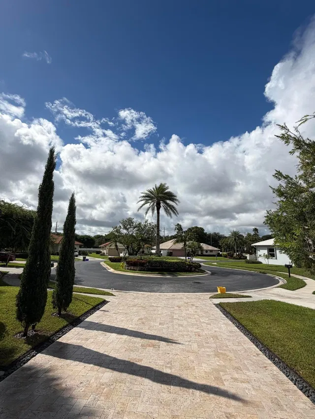 Residence photo 12