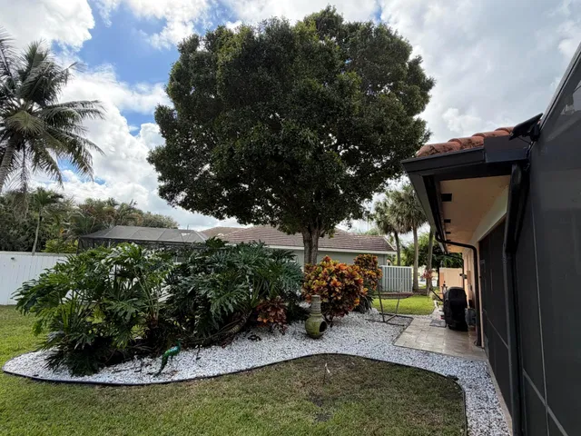 Residence photo 25