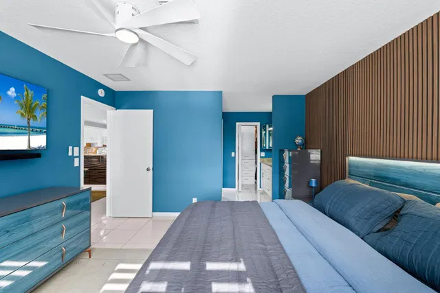 Unit 203 photo 24