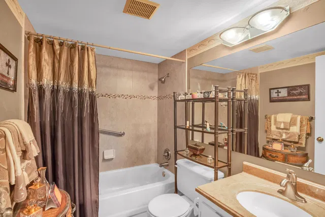 Unit H2 photo 15