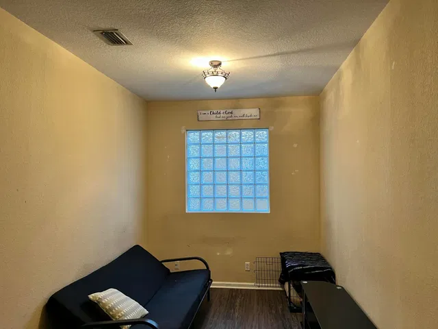 Residence photo 15