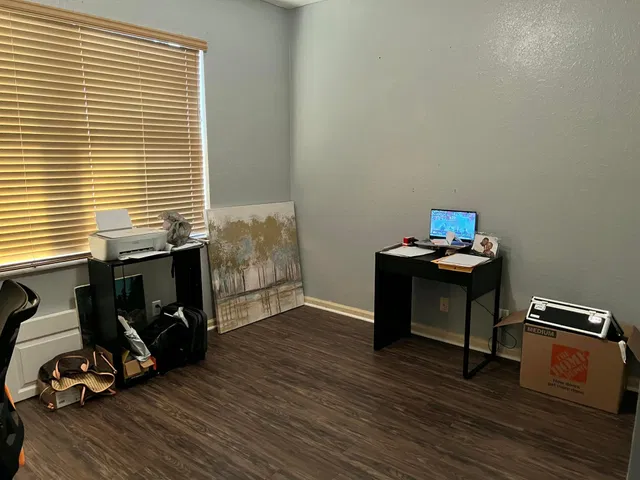 Residence photo 16