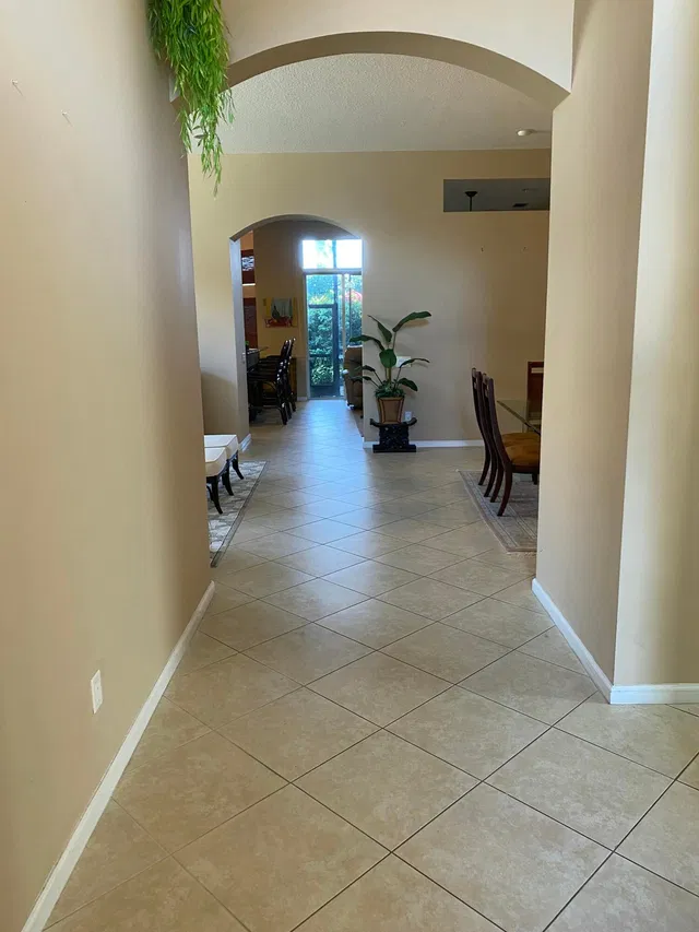  Residence photo 4