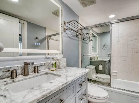 Unit 319 photo 21