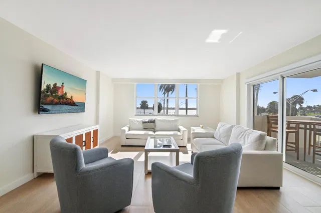 2600 N Flagler Unit 210 photo 8