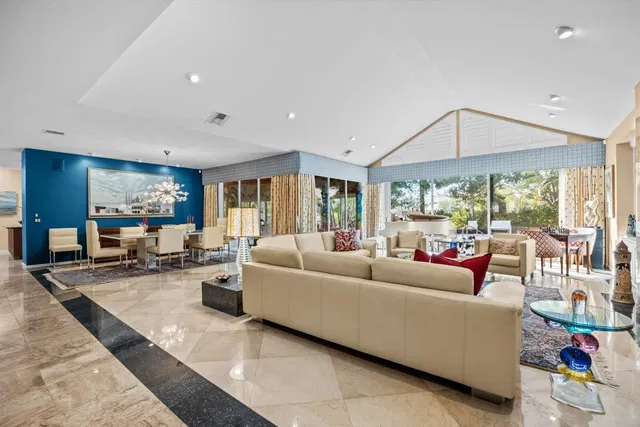 Harbour Ridge Residence photo 7