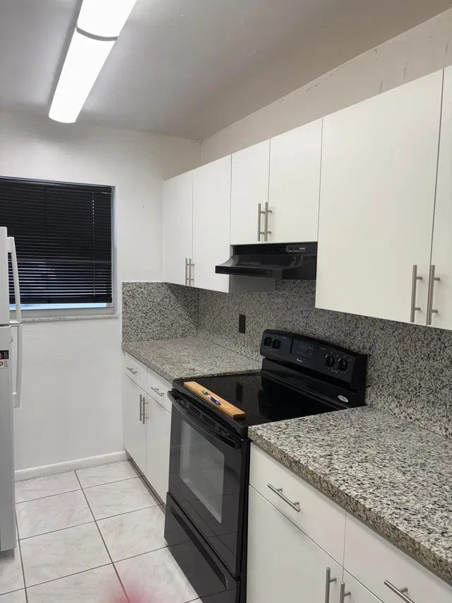 Residence photo 5