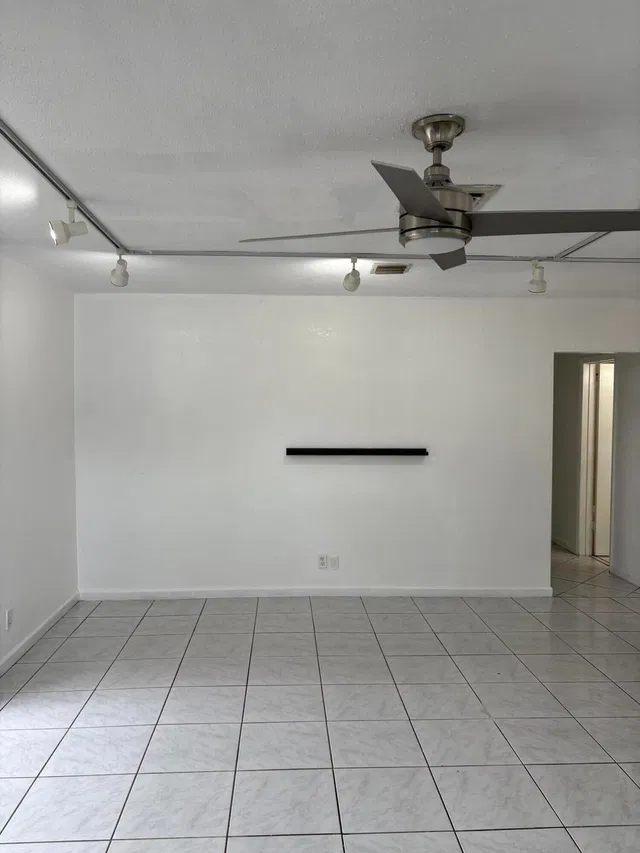 Residence photo 6