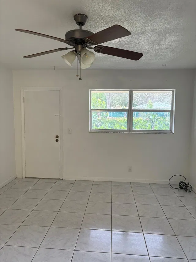 Residence photo 7