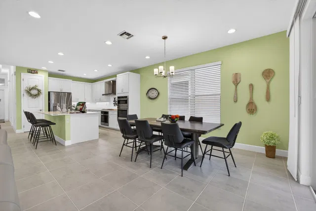 Residence photo 31