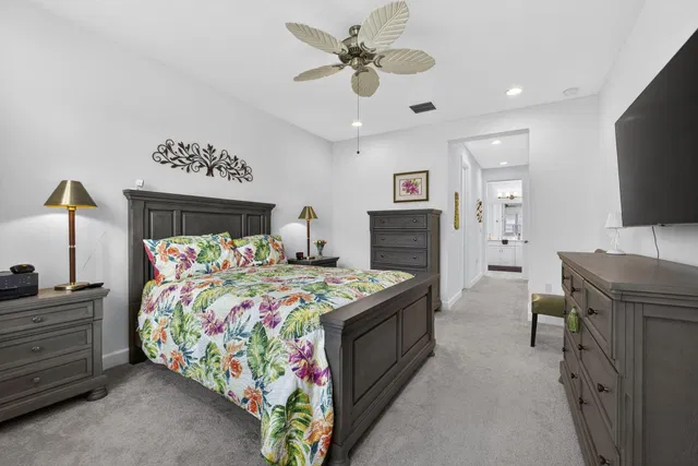 Residence photo 36