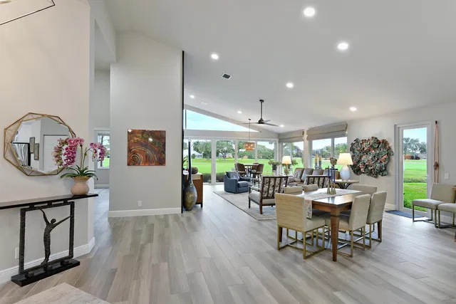 Eastpointe Country Club Residence photo 9