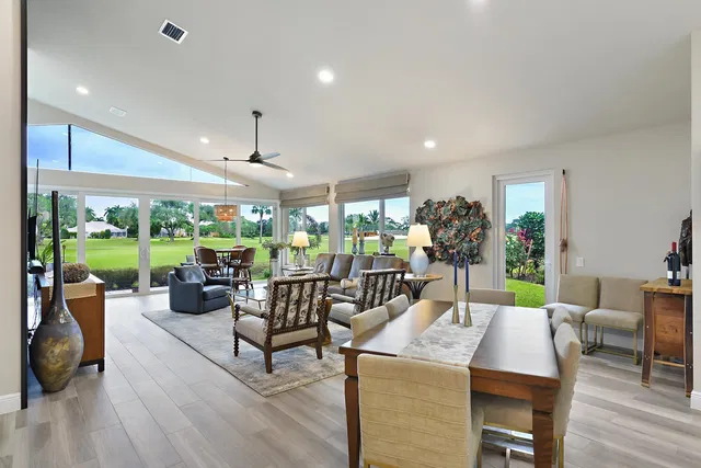 Eastpointe Country Club Residence photo 10