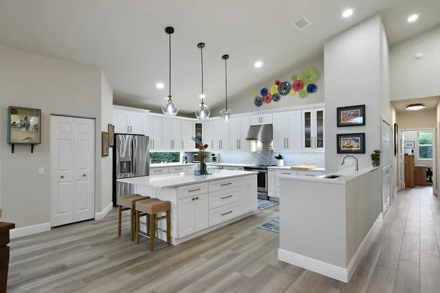 Eastpointe Country Club Residence photo 23