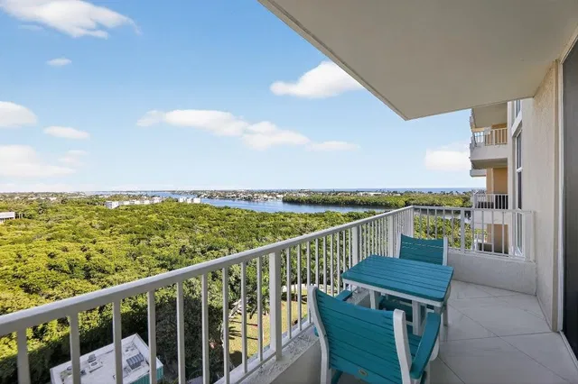 Boynton Beach Club Unit 1006 photo 4
