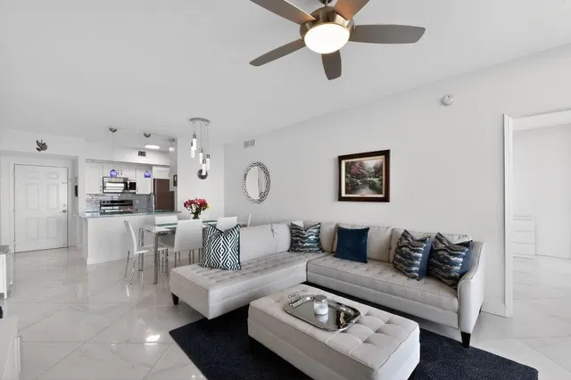 Boynton Beach Club Unit 1006 photo 14