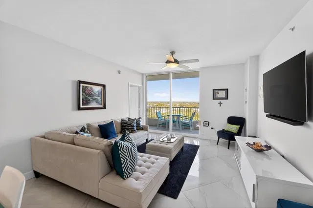 Boynton Beach Club Unit 1006 photo 15