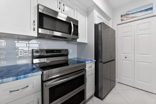 Boynton Beach Club Unit 1006 photo 20