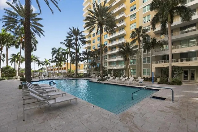 Boynton Beach Club Unit 1006 photo 27