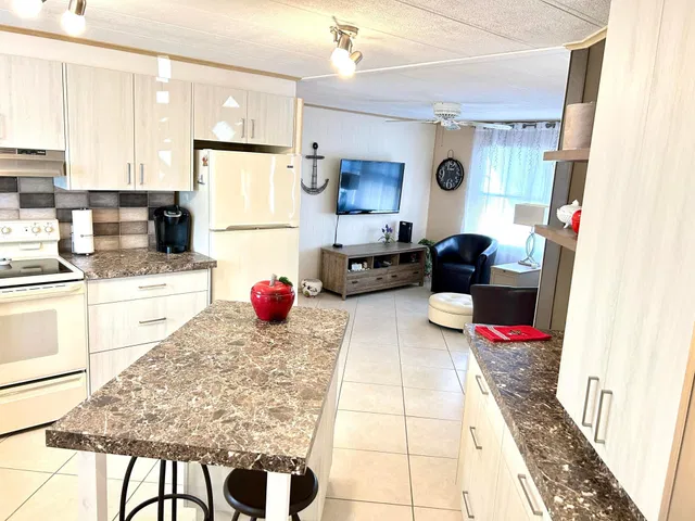  Residence photo 13