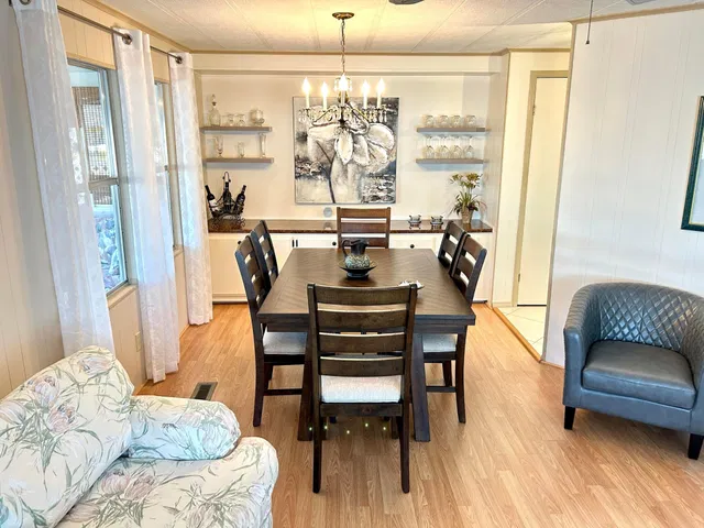  Residence photo 34