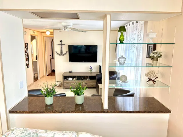  Residence photo 37