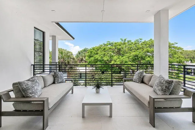 Palm Trail Delray Beach Residence photo 34
