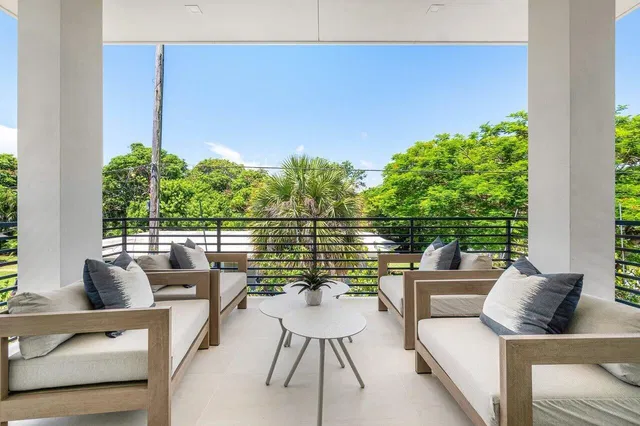Palm Trail Delray Beach Residence photo 39