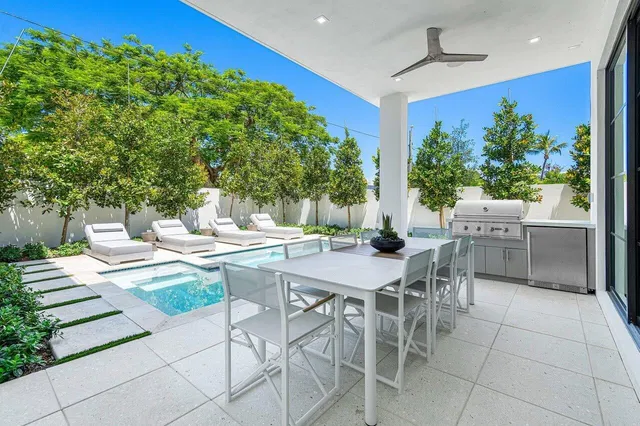 Palm Trail Delray Beach Residence photo 46