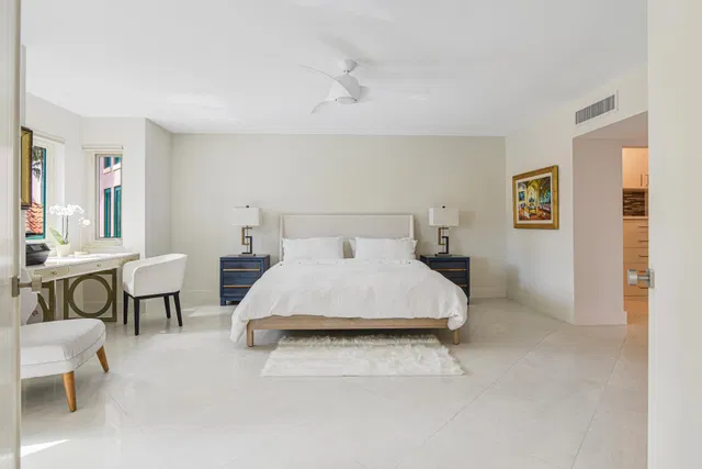 Mizner Court Unit 305 photo 20