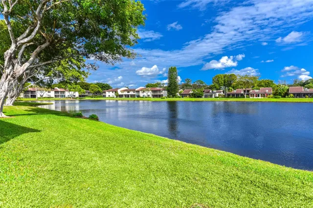 Boca Lago Country Club Homes Unit L photo 4