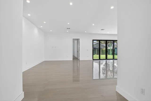 Residence photo 9