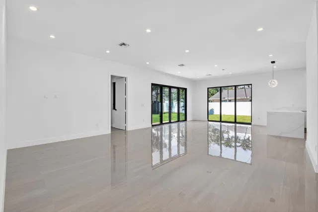 Residence photo 11