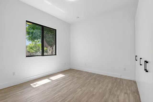 Residence photo 34