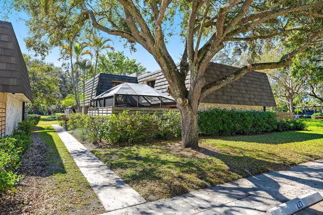 PGA National Palm Beach Gardens Residence photo 15