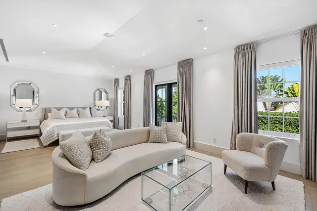 Royal Park Residence photo 21