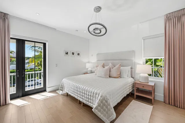 Royal Park Residence photo 29