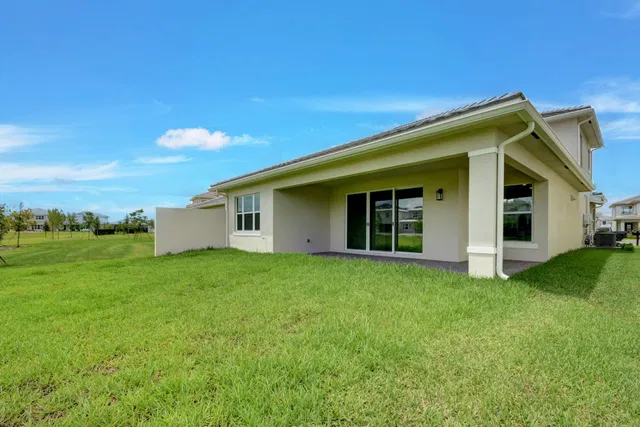 Residence photo 37