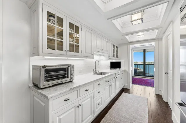 Waterview Towers Unit 903 photo 17