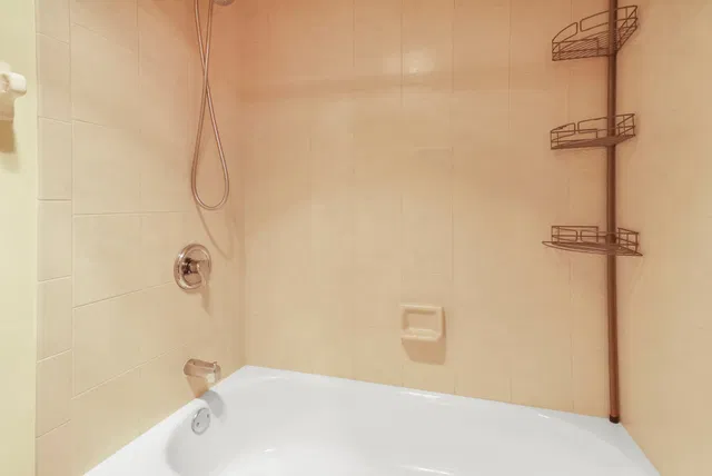  Unit 204 photo 9