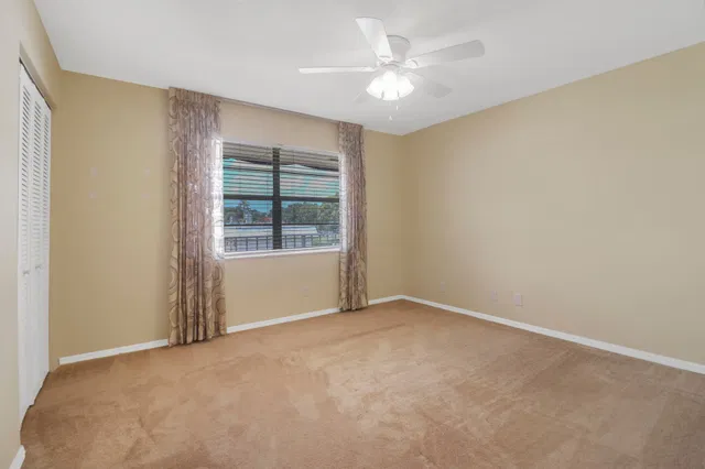 Unit 204 photo 11