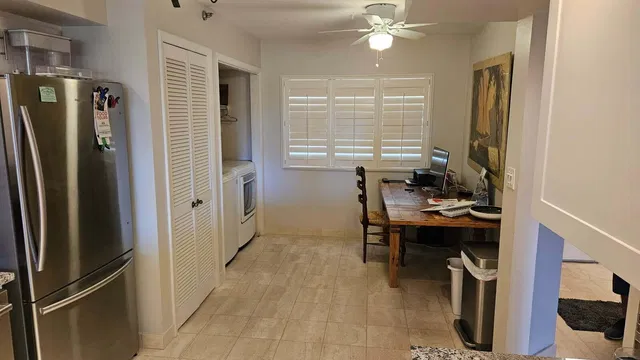 Unit 307 photo 3