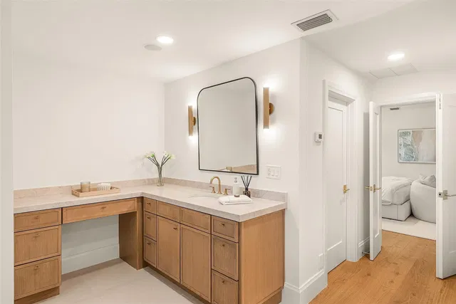 Residence photo 25